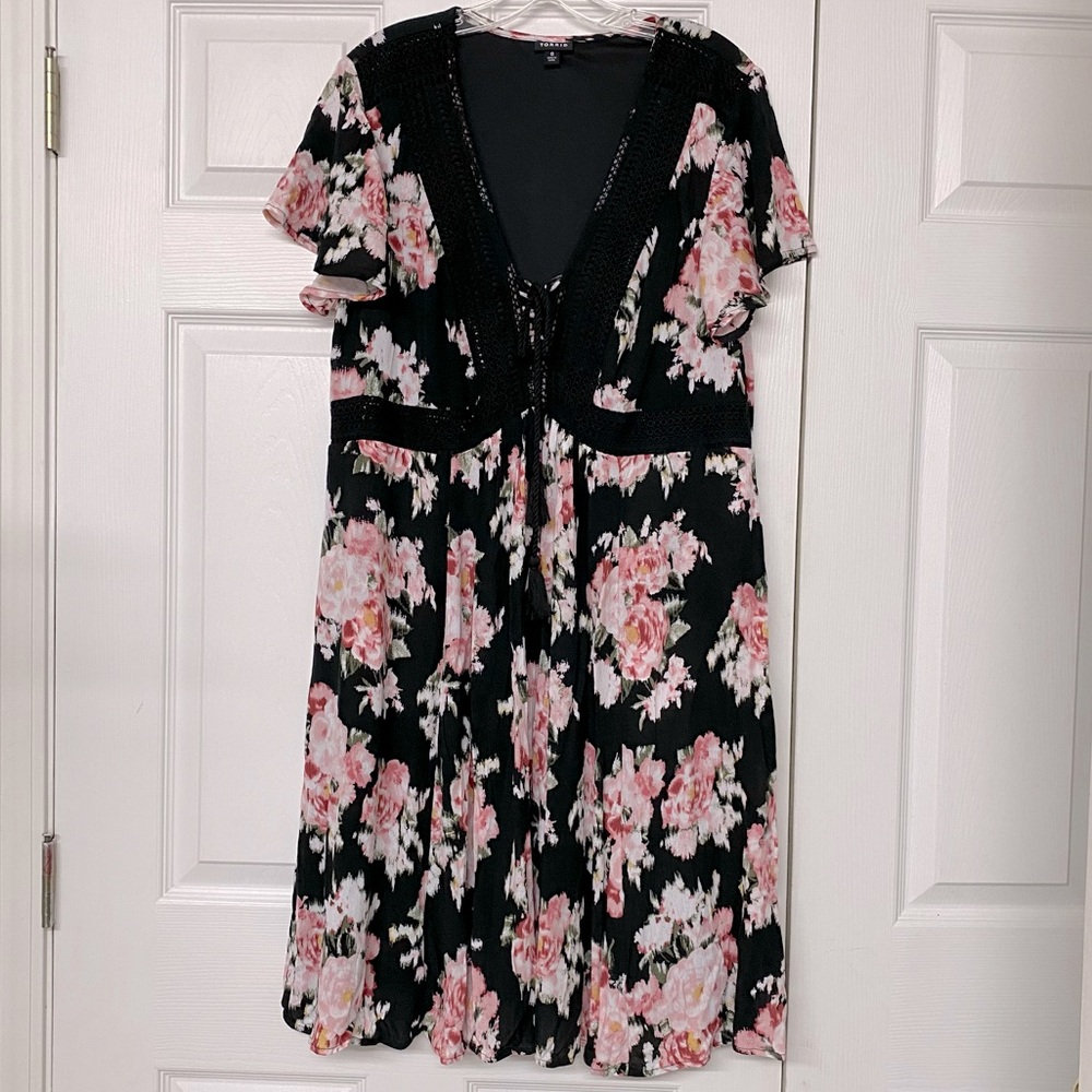 Torrid Mini Gauze Lace Up Skater Dress Black Pink Floral Crochet Trim Sz L